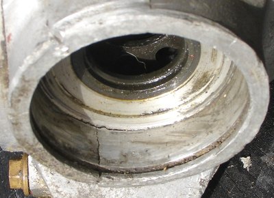 cracked Lotus diff housing1.JPG and 